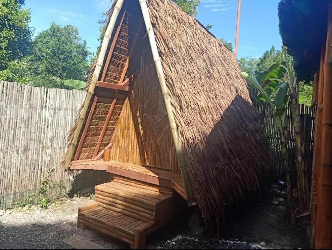 Moalboal Bamboo House / Rooms Экстерьер фото