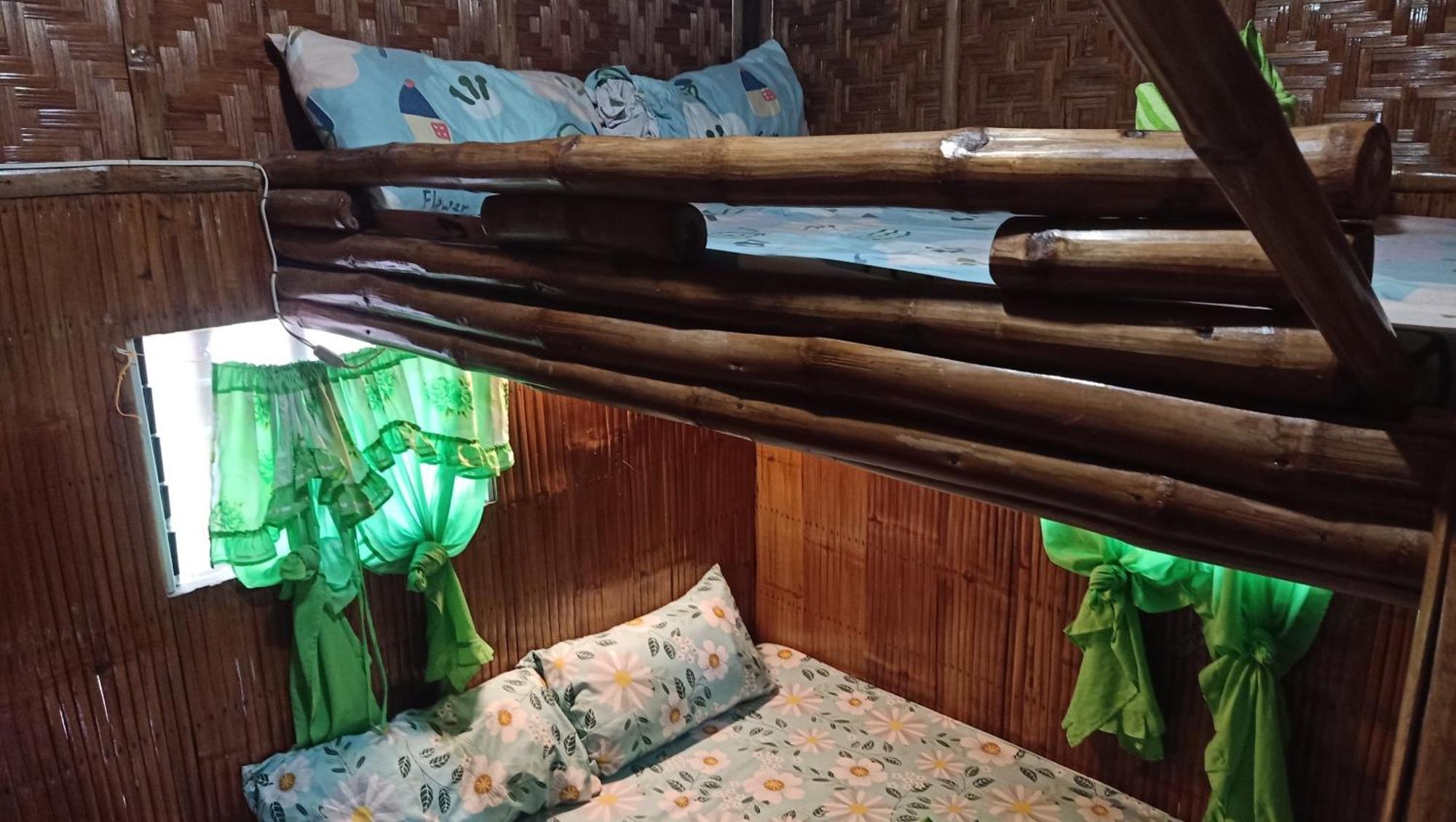 Moalboal Bamboo House / Rooms Экстерьер фото